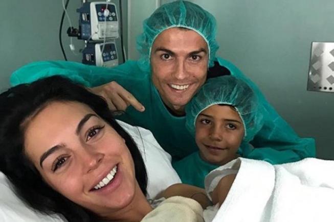 Cristiano Ronaldo, tată de fată. Acesta este al 4-lea copil al fotbalistului
