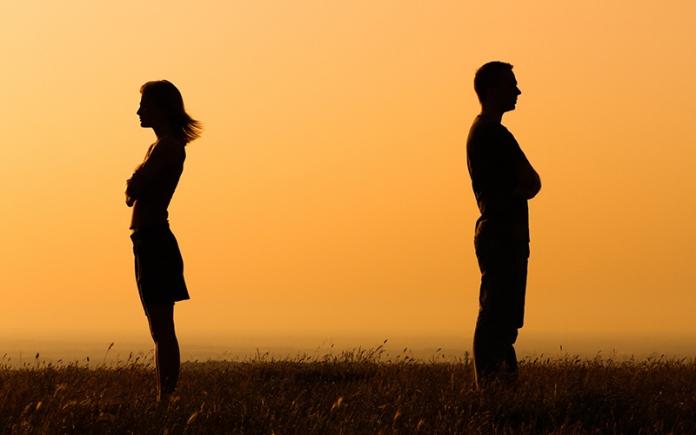 Zece motive care ne strică relațiile amoroase