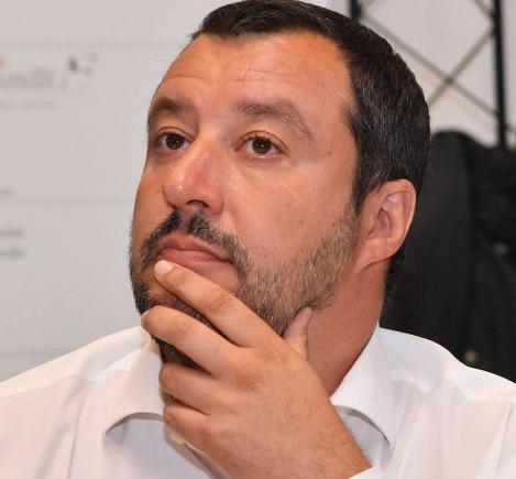 Vicepremierul italian are planuri care amintesc de nazism în privinţa rromilor din Italia