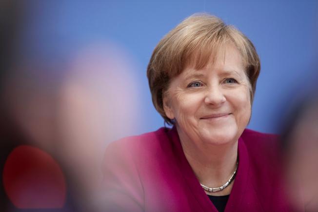 Angela Merkel și partenerii bavarezi din coaliție au ajuns la un acord. Măsuri înăsprite pentru solicitanții de azil