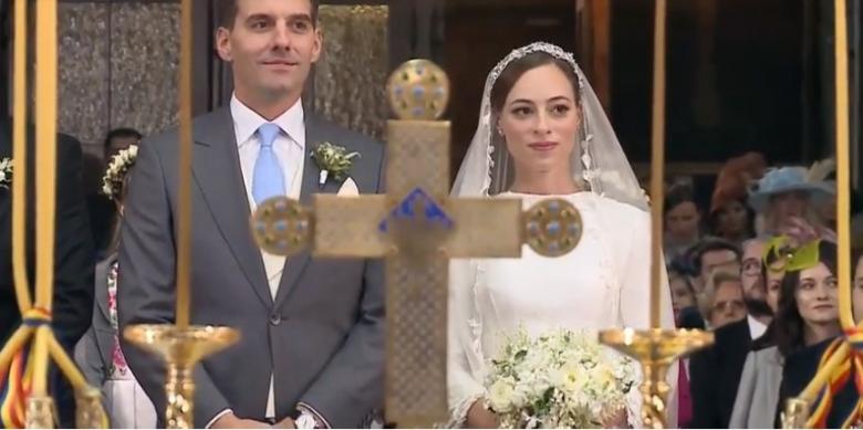 Principele Nicolae s-a căsătorit cu aleasa inimii sale. Sute de persoane au aplaudat mirii, la Sinaia (VIDEO)