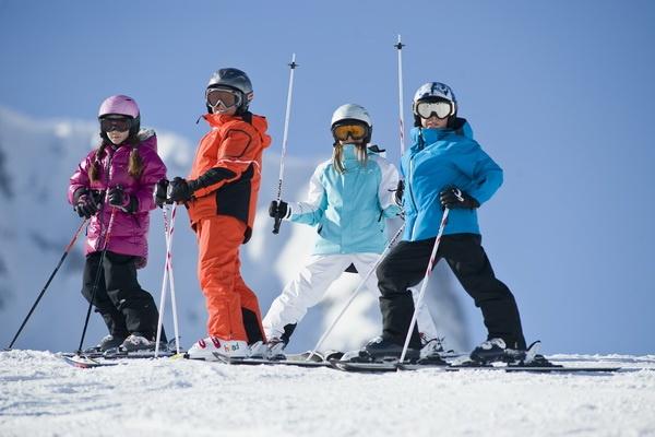 Atenţie schiori! La 1 Decembrie se va inaugura prima pârtie de schi de la Horezu