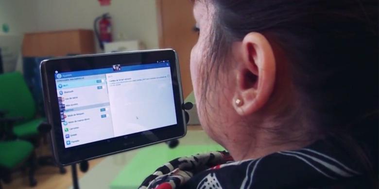 Aplicatia prin care persoanele cu dificultati neuromotorii pot folosi dispozitivele mobile