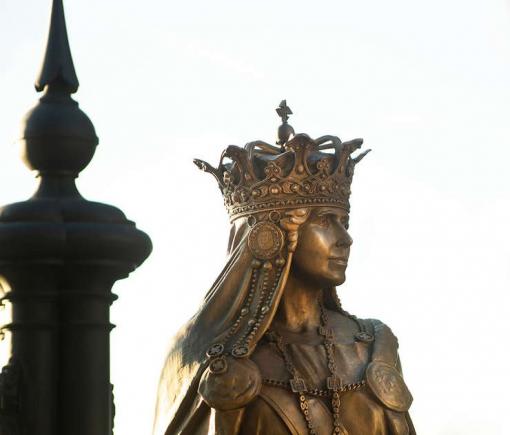 Prima statuie a Reginei Maria din afara graniţelor României, dezvelită în oraşul britanic Ashford