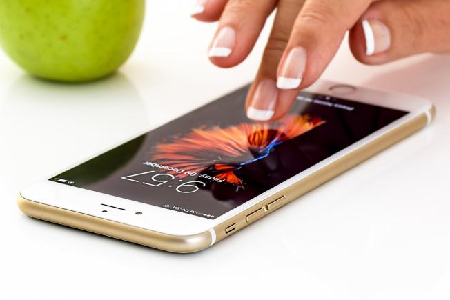 Smartphone: Urmele degetelor vă trădează stilul de viaţă!
