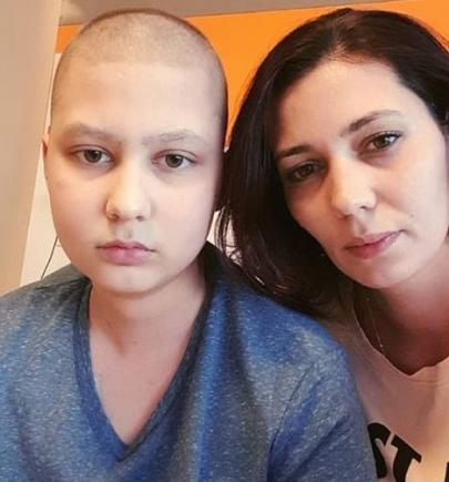 Drama unui băiat de 13 ani diagnosticat cu cancer. Un SMS de 2 Euro la 8832 cu textul “Antonio” îl ajută în lupta cu maladia