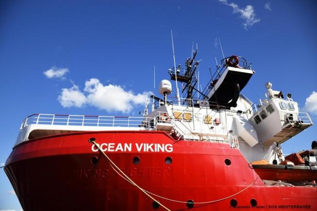 Un român salvează vieți pe nava umanitară ”Ocean Viking”