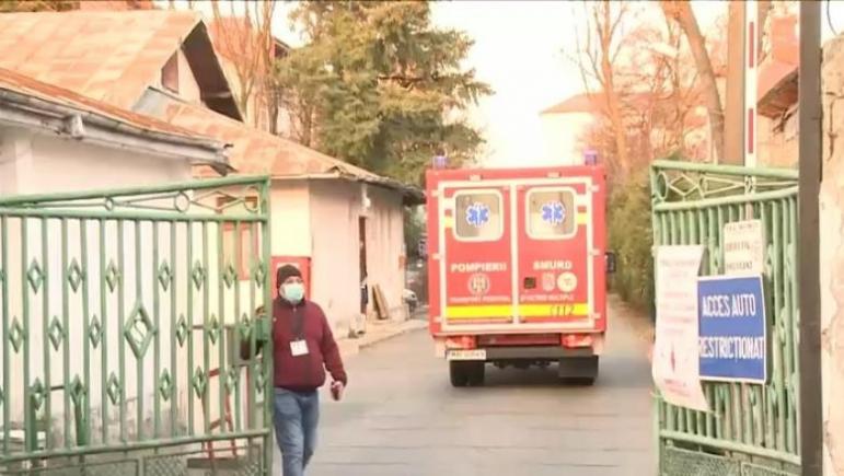 Asistenta și ambulanțierul care l-au luat pe pacientul din București depistat cu COVID-19 vor fi testați