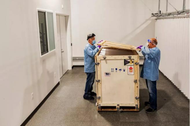 Amazon își construiește propriul laborator de testare pentru coronavirus destinat angajaților