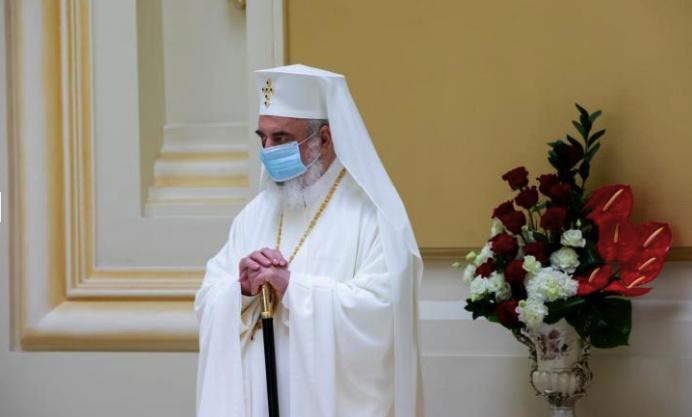 Patriarhul Daniel, cu mască la o reuniune publică