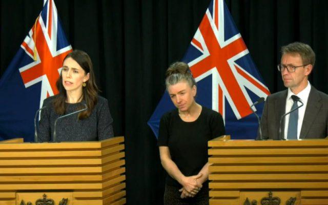 După 102 zile fără infectări, Noua Zeelandă amână alegerile legislative din cauza unui nou val de COVID-19