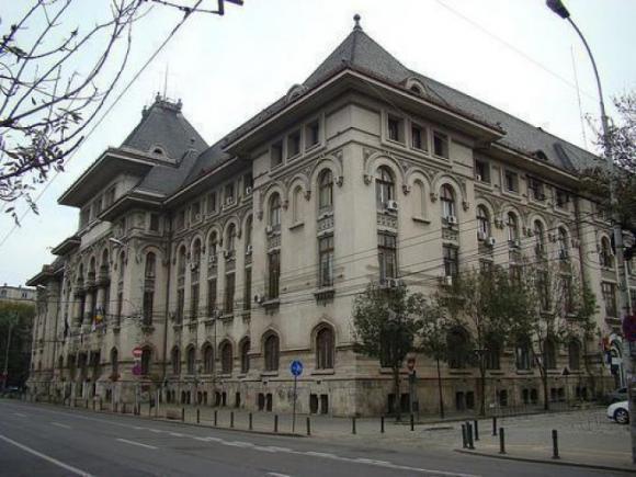 Date parțiale la București, luni la ora 20:00: Nicușor Dan 42,76%, Gabriela Firea, 37,98%