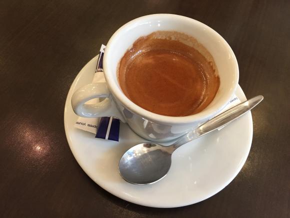 Cafeaua băută pe stomacul gol dăunează metabolismului