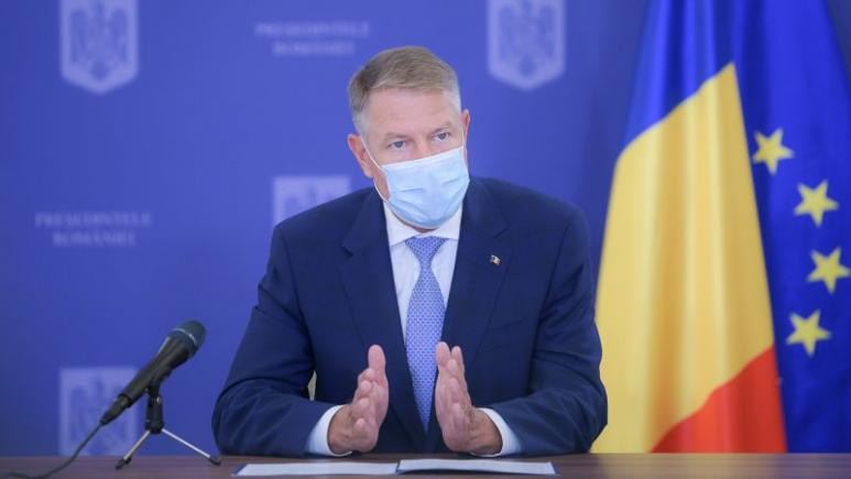 Klaus Iohannis s-a oferit să fie primul român vaccinat