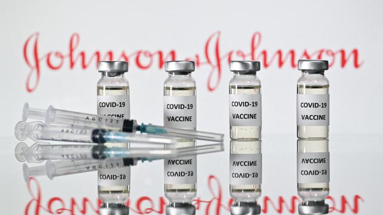 Vaccinarea împotriva COVID-19 în cabinetele medicilor de familie începe miercuri