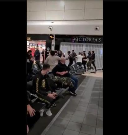 Bătaie între români pe Aeroportul Luton. Autoritățile britanice au reținut 17 persoane  VIDEO