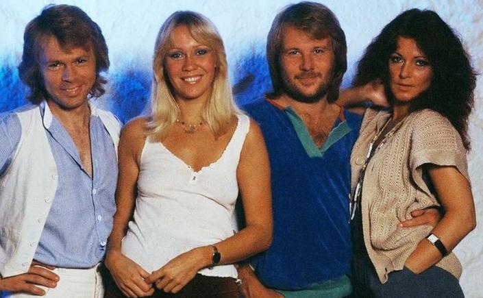 ABBA lansează piese noi, după 40 de ani