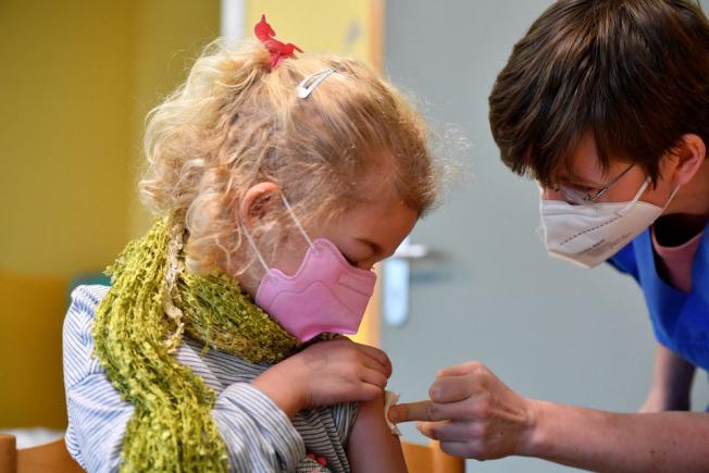 Suedia decide să nu recomande vaccinurile COVID pentru copiii cu vârsta cuprinsă între 5 și 12 ani 
