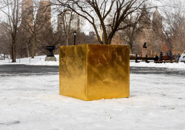 Un cub de aur pur în valoare de 11,7 milioane de dolari "aruncat" în mijlocul Central Park din New York