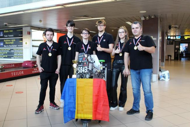 Echipa de robotică AutoVortex România a câștigat Locul 1 la Campionatul Internațional din Libia
