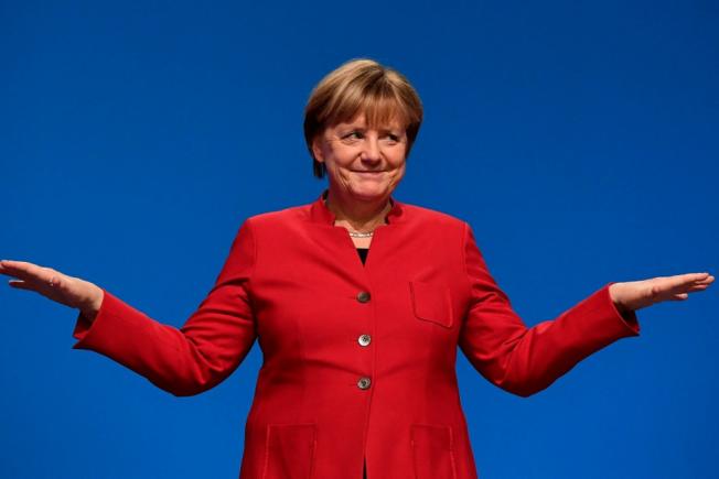 Angela Merkel răspunde criticilor lui Zelensky: "își asumă deciziile de la summitul NATO din 2008 de la București"