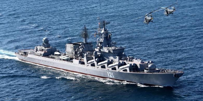 „Moskva”, nava amiral a flotei ruse din Marea Neagră a fost „grav avariată” 