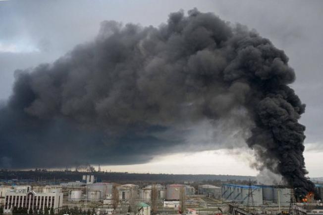 Odesa: Rusia declară că a bombardat un depozit de arme livrate de țări europene și SUA