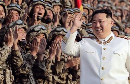 Coreea de Nord: Kim Jong Un amenință cu utilizarea „preventivă” a armelor nucleare