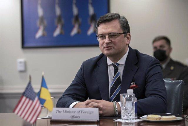 "Mai multe sancțiuni împotriva Rusiei, mai multe arme grele pentru Ucraina" cere ministrul de externe ucrainean