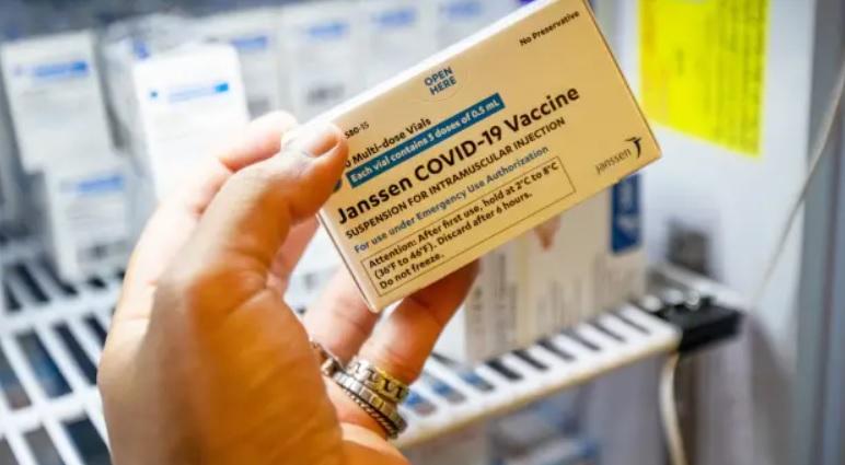 Covid19: FDA limitează utilizarea vaccinului Johnson & Johnson după 9 decese legate de tromboze