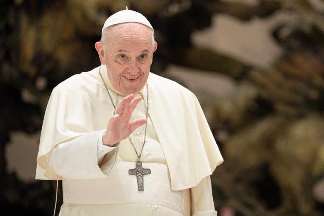 Papa Francisc spune că situația nu este „albă sau neagră” în Ucraina si că războiul a fost „poate într-un fel provocat”