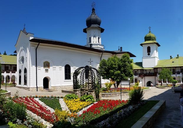 Fabuloasa Românie. Sub credința și soarele Moldovei - Mănăstirile Neamțului