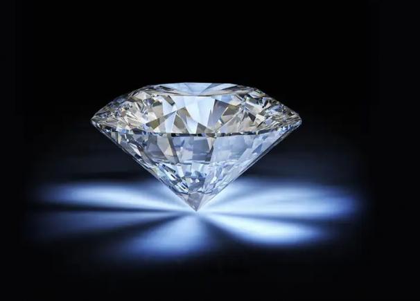 Un diamant extraterestru a fost găsit pe suprafața Pământului