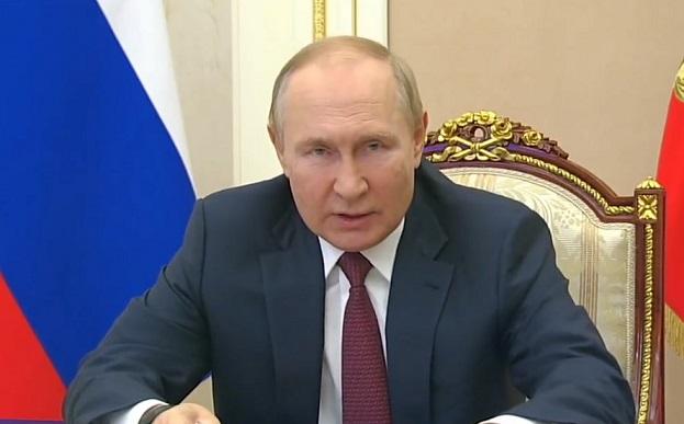 Putin: "Hegemonia unipolară a Occidentului se prăbușește inexorabil"