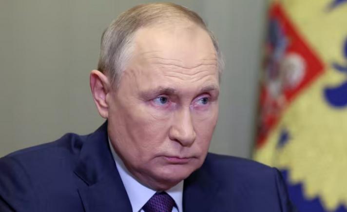Putin dă vina pe „terorismul” ucrainean pentru explozia podului din Crimeea