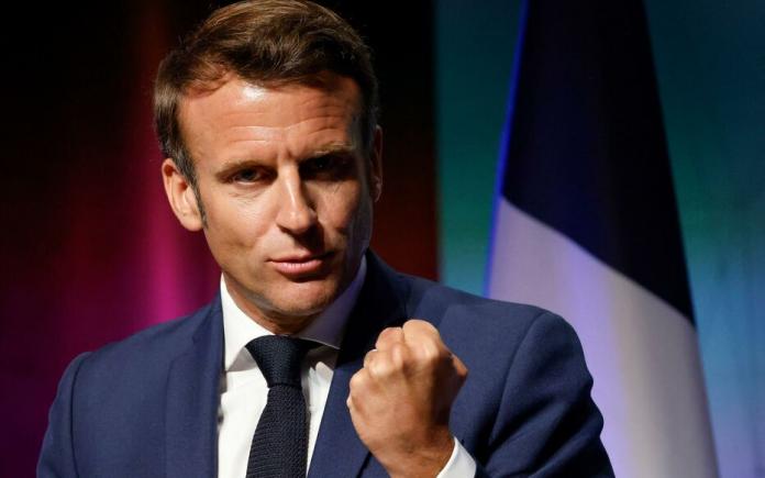 Macron criticat pentru că a spus că Franța nu ar răspunde la fel dacă Rusia ar lansa un atac nuclear asupra Ucrainei