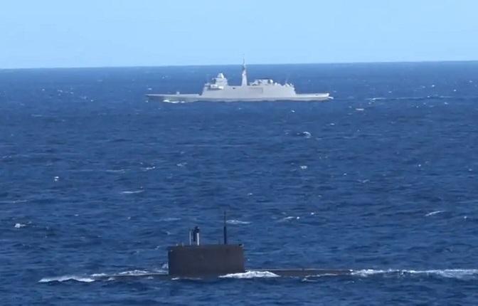 Franța: un submarin rusesc a fost văzut la suprafață în largul regiunii Bretania