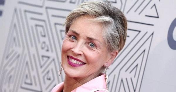 Sharon Stone dezvăluie că suferă de o tumoare descoperită după un prim diagnostic greșit