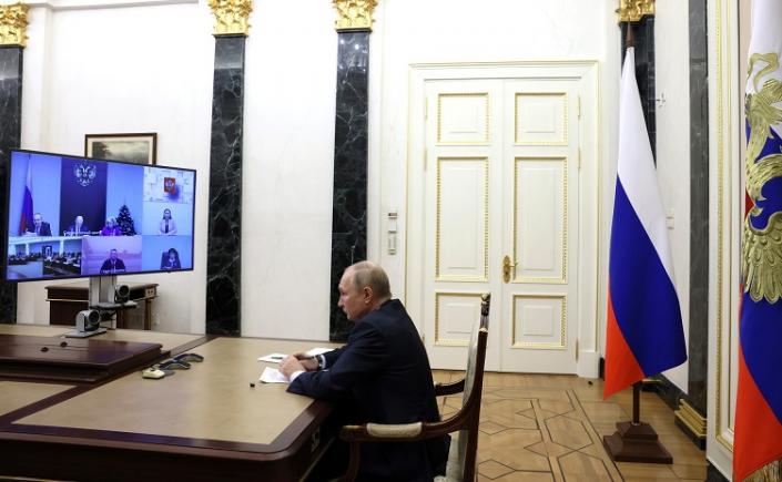 Putin avertizează că riscul unui război nuclear este „în creștere”