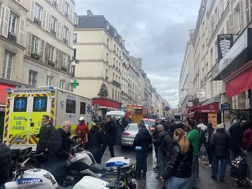 Împușcături la Paris: doi morți și mai mulți răniți