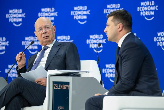 O mare delegație de ucraineni merge la Davos pentru a cere mai mult ajutor de la occidentali