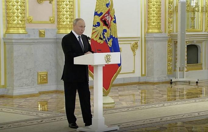 Putin: UE a „inițiat confruntarea geopolitică” cu Rusia