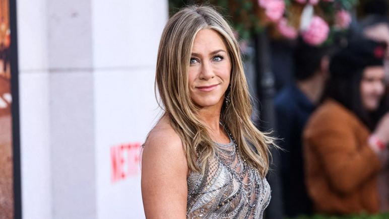 La 54 de ani, Jennifer Aniston nu vrea să i se spună că este „frumoasă pentru vârsta ei”