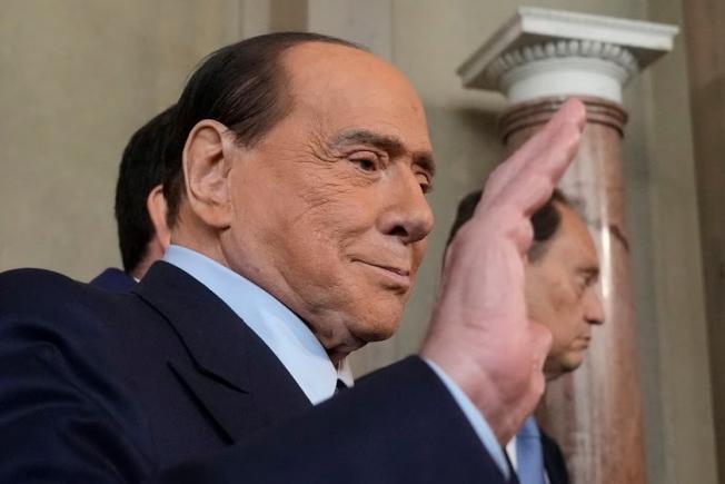 Silvio Berlusconi a murit la 86 de ani: "O epocă s-a încheiat, o pagină se închide"