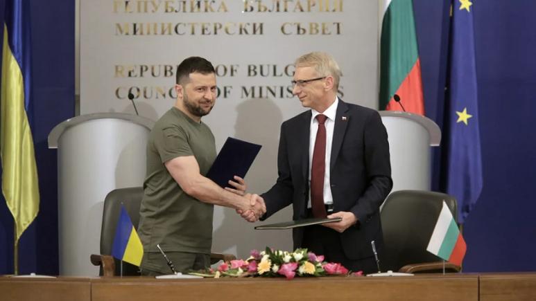 Bulgaria va trimite tancuri în Ucraina pentru prima dată 