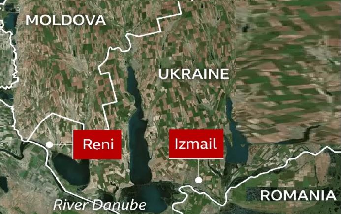 Rusia a atacat cu drone depozitele de cereale din porturile dunărene Reni si Izmail, vecine cu România