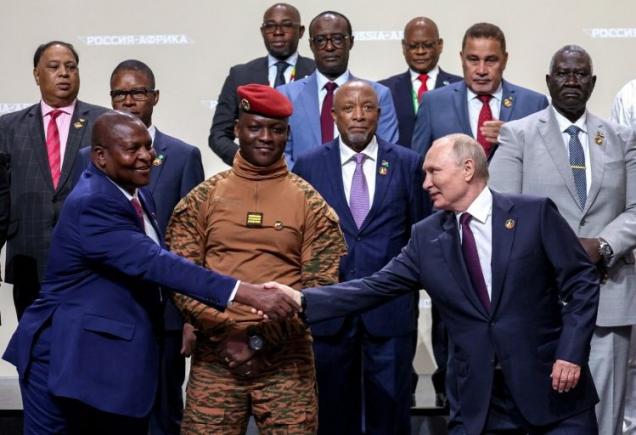 Rusia și țările africane se angajează să promoveze „o ordine mondială multipolară” fără „neocolonialism”