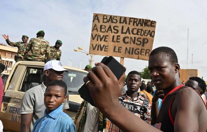 Niger: Operațiunea militară ECOWAS va începe „cât mai curând posibil”, Franța și SUA sprijină organizația vest-africană