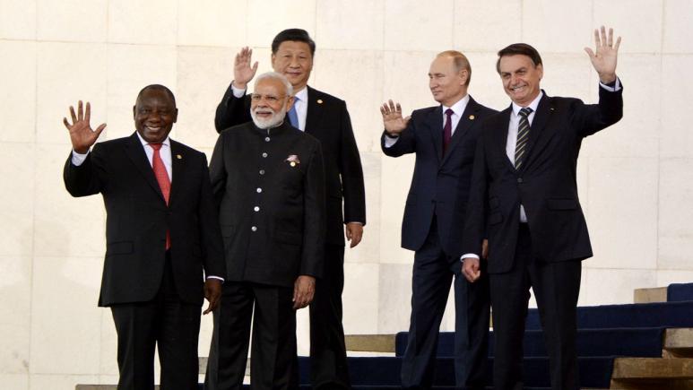 BRICS: Moscova și Beijingul trag sforile unui club anti-occidental