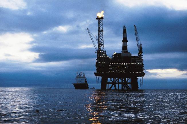 New York Times: Platformele de petrol și gaze din Marea Neagră devin o țintă în război